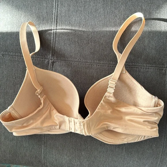 Auden 34C Nude Color Bra - Picture 2 of 3